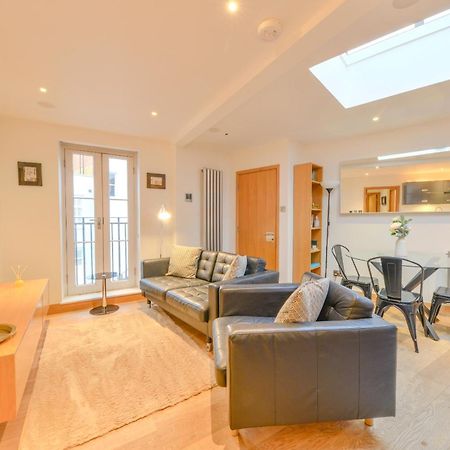 Central Two Bedroom Apartments St Albans By Central Stays Short Lets & Serviced Accommodation With Free Parking Εξωτερικό φωτογραφία