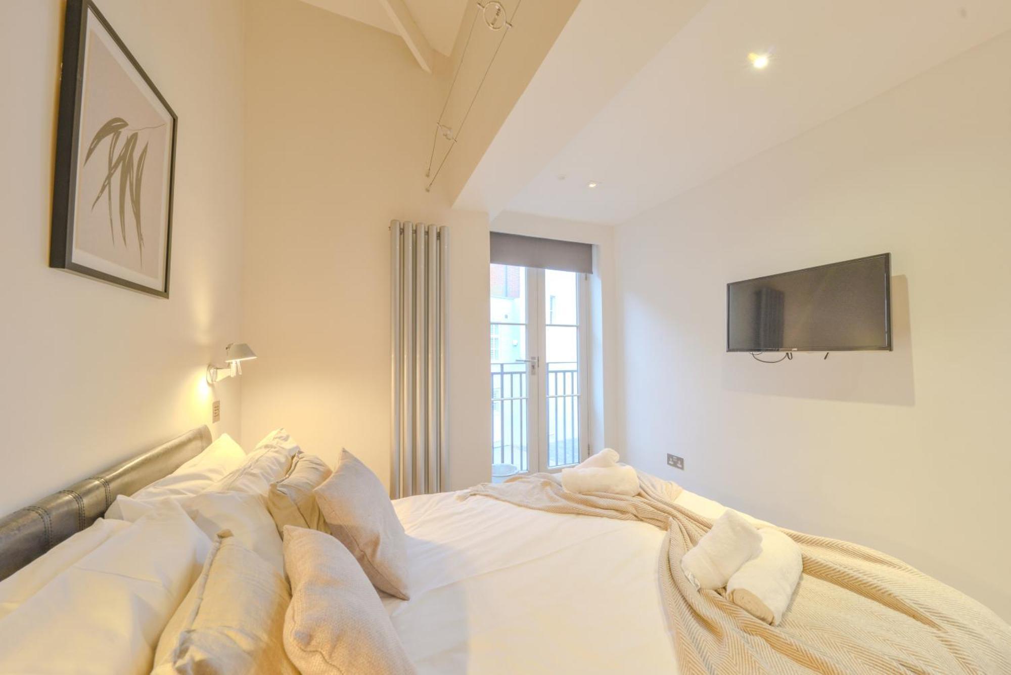 Central Two Bedroom Apartments St Albans By Central Stays Short Lets & Serviced Accommodation With Free Parking Δωμάτιο φωτογραφία