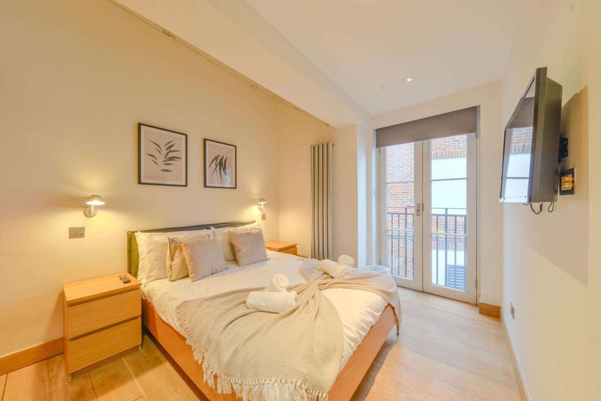 Central Two Bedroom Apartments St Albans By Central Stays Short Lets & Serviced Accommodation With Free Parking Δωμάτιο φωτογραφία