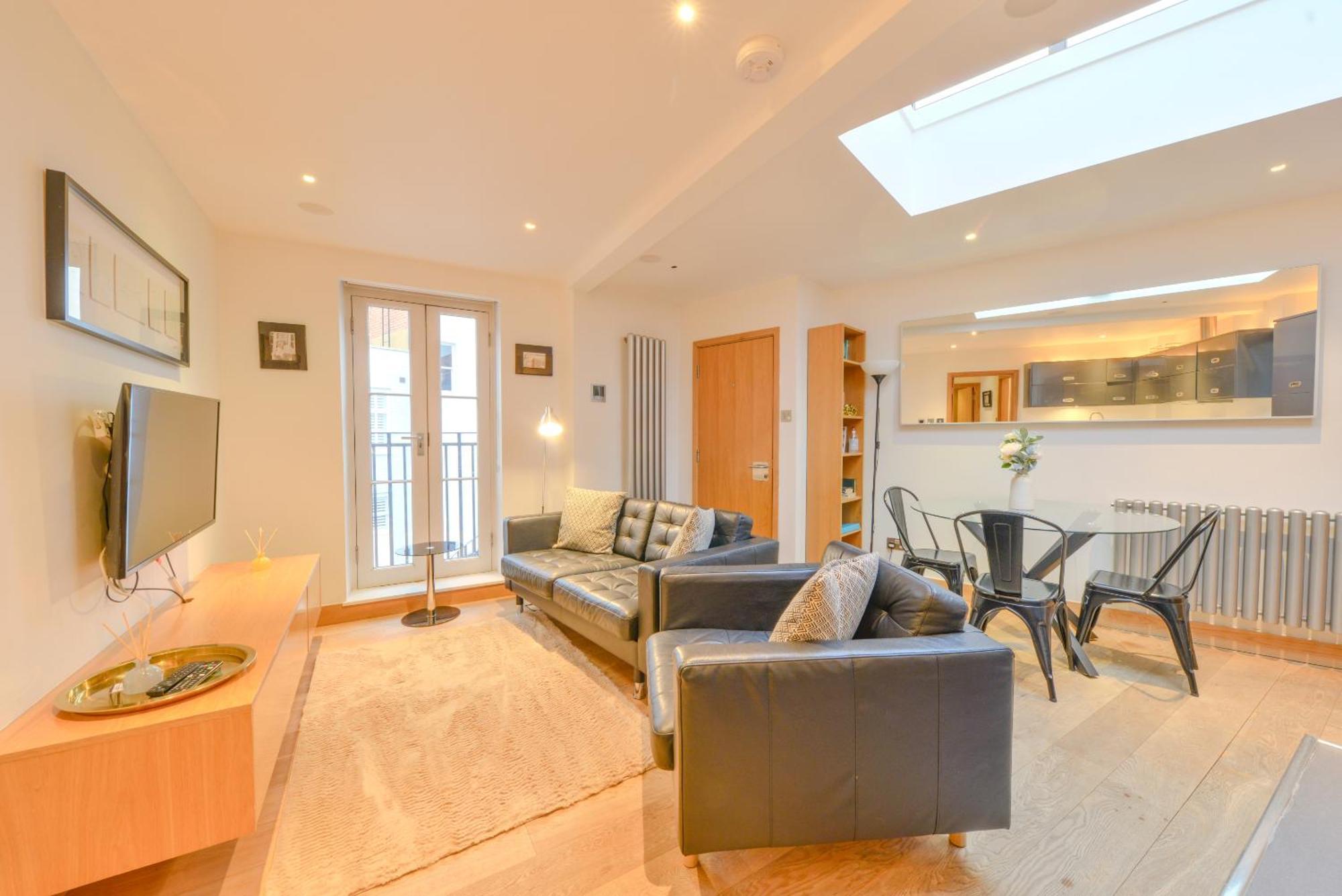 Central Two Bedroom Apartments St Albans By Central Stays Short Lets & Serviced Accommodation With Free Parking Εξωτερικό φωτογραφία